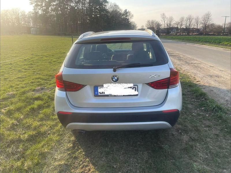 Gebraucht BMW X1 143 PS (105 kW) 2011 Silber SUV