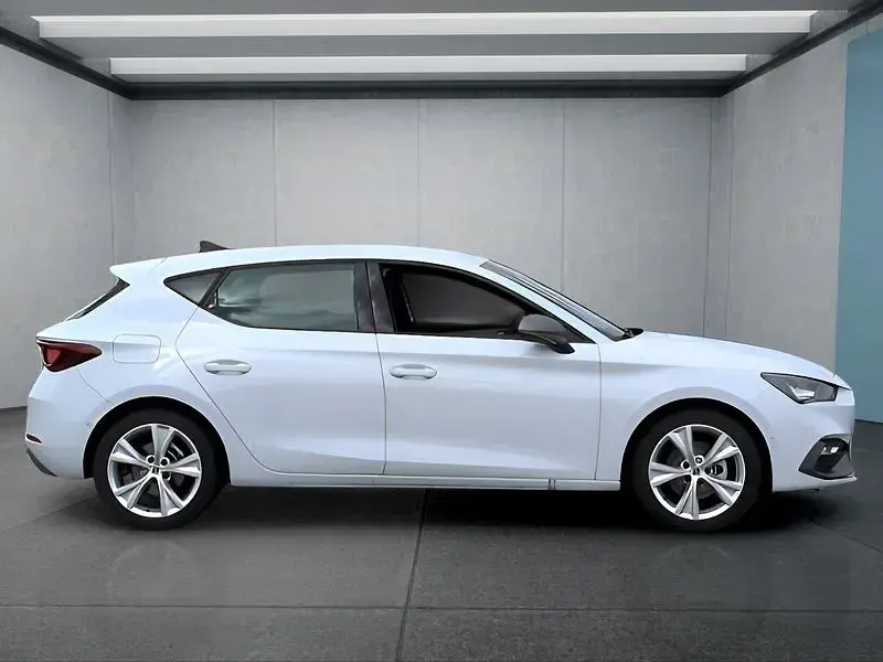 Gebraucht Seat Leon FR 150 PS (110 kW) 2025 Weiß Kleinwagen