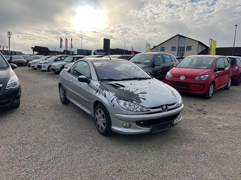 Grau Gebraucht 2004 Peugeot 206 CC Tendance Cabrio | 890 € (Superpreis) - Bild 1/4