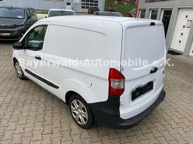 Gebraucht Ford Transit 101 PS (74 kW) 2020 Frostweiß Kombi
