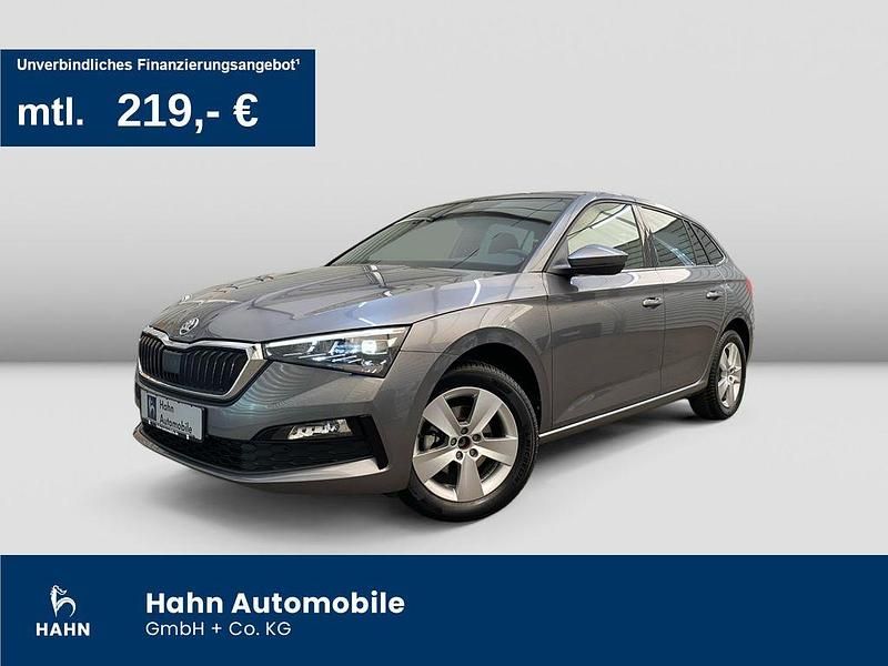 Graphitegrau metallic Gebraucht 2023 Skoda Scala Style Kleinwagen | 22.430 € (Guter Preis) - Bild 1/3
