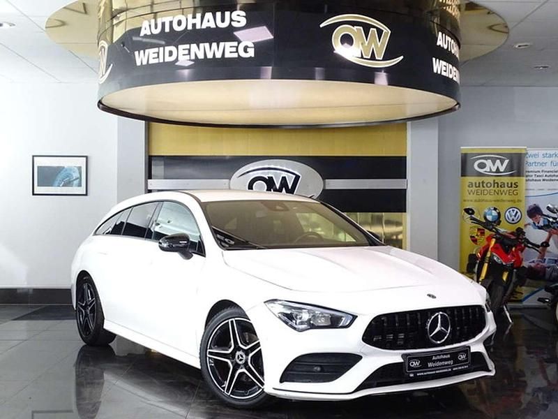 Weiß Gebraucht 2019 Mercedes CLA180 Shooting Brake AMG Kombi | 23.950 € (Fairer Preis) - Bild 1/4
