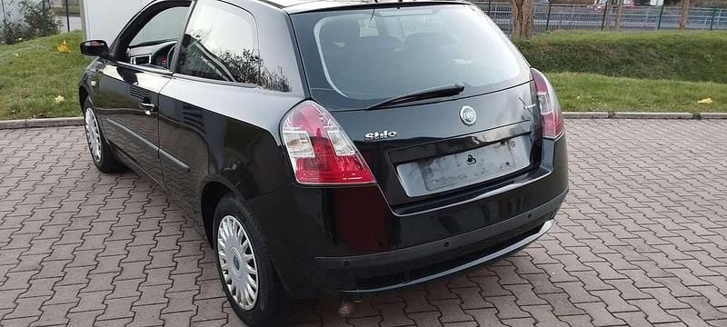 Gebraucht Fiat Stilo Active 95 PS (69 kW) 2006 Schwarz Limousine