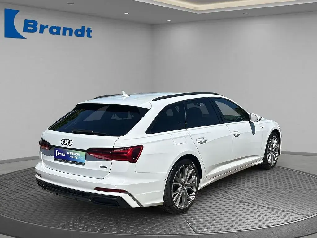 Gebraucht Audi A6 S-Line 286 PS (210 kW) 2022 Gletscherweiß metallic (metallic) Kombi