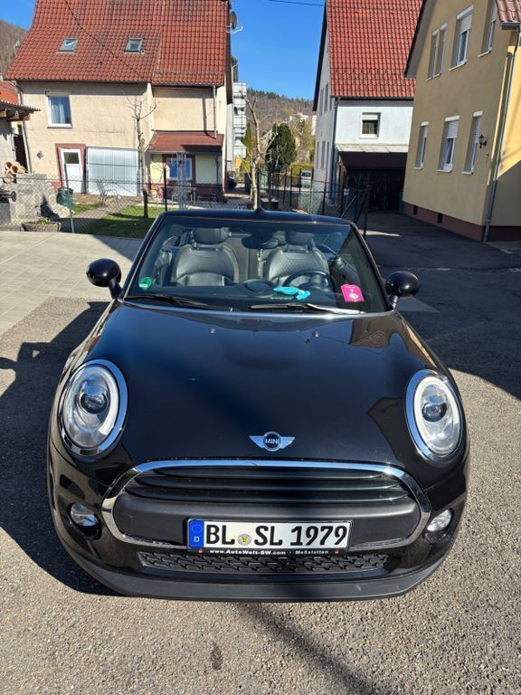 Schwarz Gebraucht 2017 Mini One Cabriolet Cabrio | 15.100 € (Etwas zu teuer) - Bild 1/4