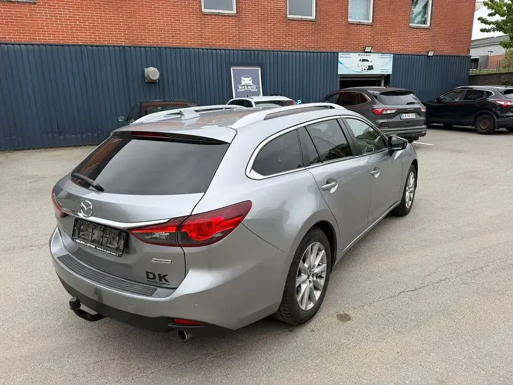 Gebraucht Mazda 6 Vision 150 PS (110 kW) 2015 Grau Limousine