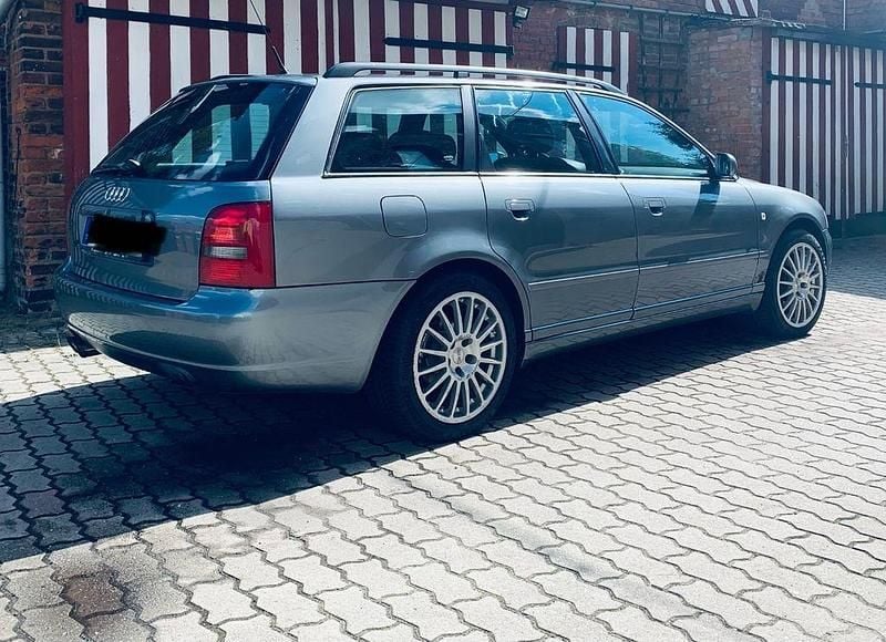 Grau Gebraucht 1998 Audi S4 Sport Kombi | 8.300 € (Superpreis) - Bild 1/4
