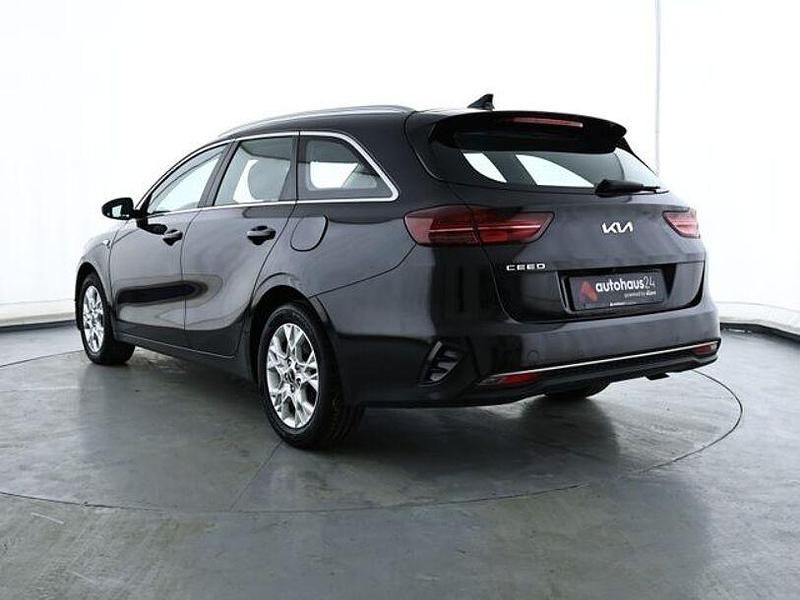 Gebraucht Kia Ceed Vision 160 PS (117 kW) 2022 Schwarz Kleinwagen