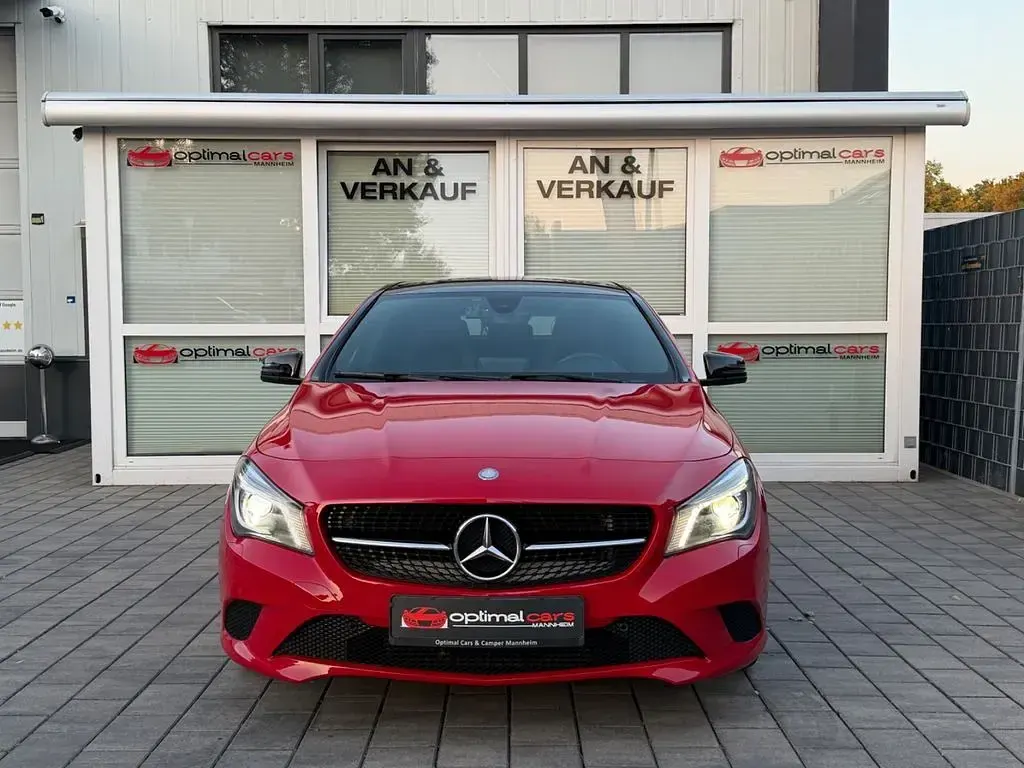 Gebraucht Mercedes CLA250e Shooting Brake 211 PS (155 kW) 2016 Rot Kombi