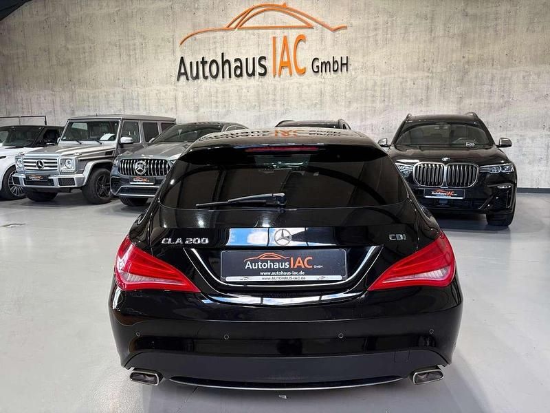 Gebraucht Mercedes CLA200 136 PS (100 kW) 2015 Schwarz Kombi