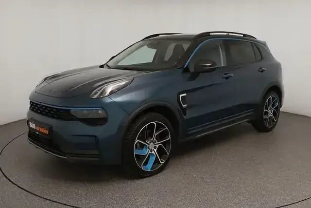 Second-hand Lynk & Co 01 197 CP (144 kW) 2022 Albastru SUV