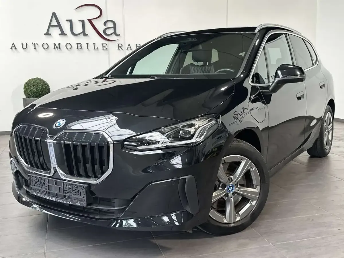 Gebraucht BMW 230 Sport Line 326 PS (239 kW) 2023 Black sapphire Van / Kleinbus