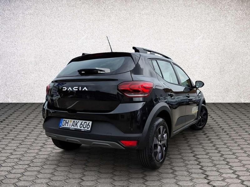 Second-hand Dacia Sandero Expression 91 CP (66 kW) 2024 Negru Hatchback