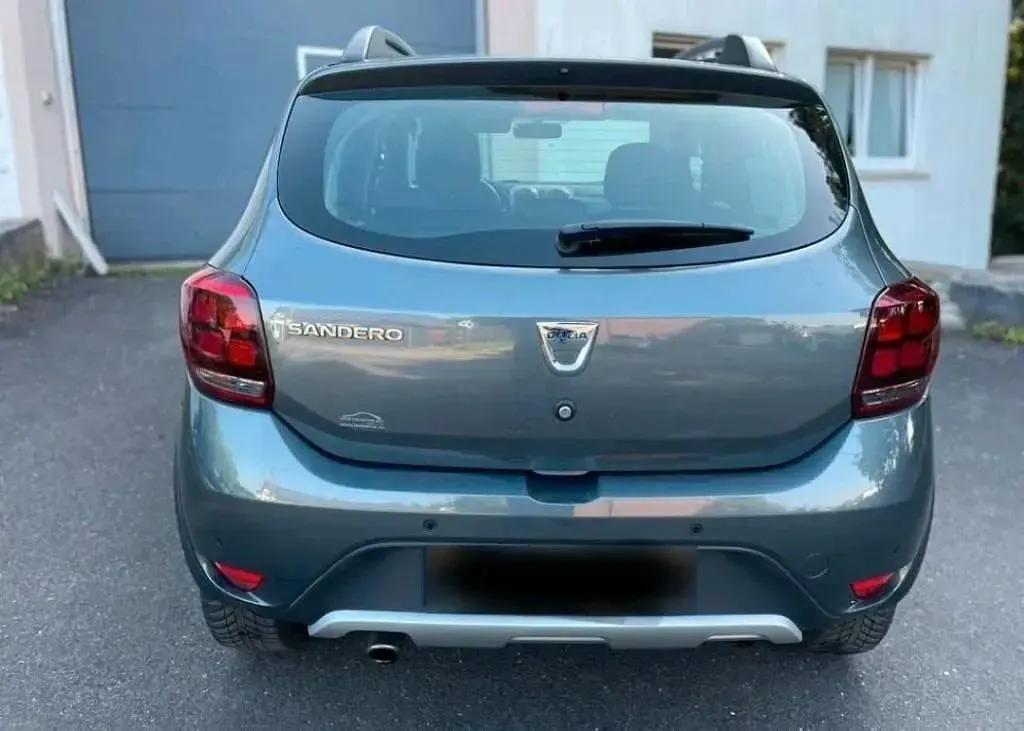 Gebraucht Dacia Sandero Stepway 90 PS (66 kW) 2018 Grau Kleinwagen