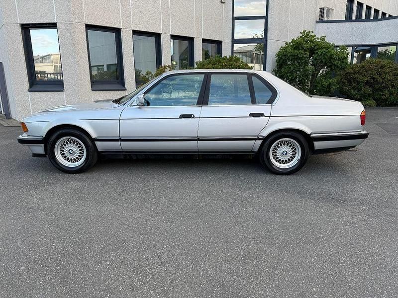 Gebraucht BMW 740 286 PS (210 kW) 1993 Silber Limousine