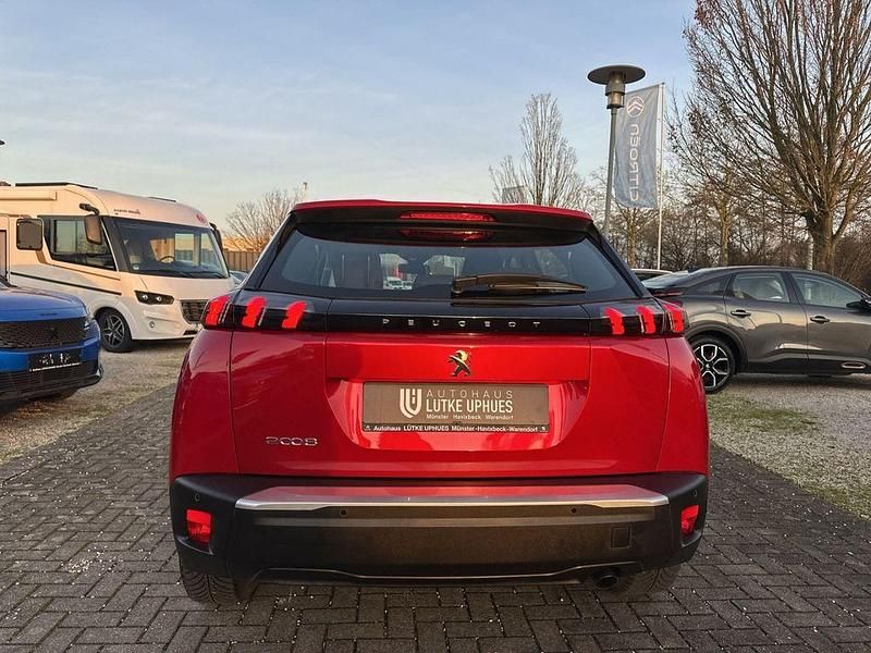 Gebraucht Peugeot 2008 Active 101 PS (74 kW) 2022 Rot SUV