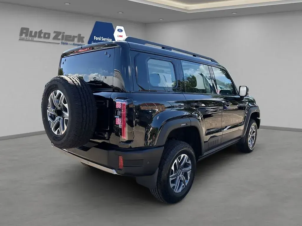 Neu Baic BJ40 162 PS (119 kW) 2026 Schwarz SUV