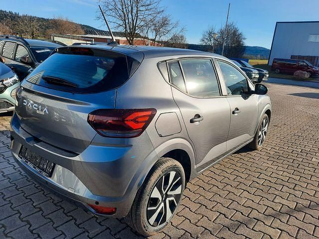 Neu Dacia Sandero Expression 91 PS (66 kW) 2025 Grau Kleinwagen