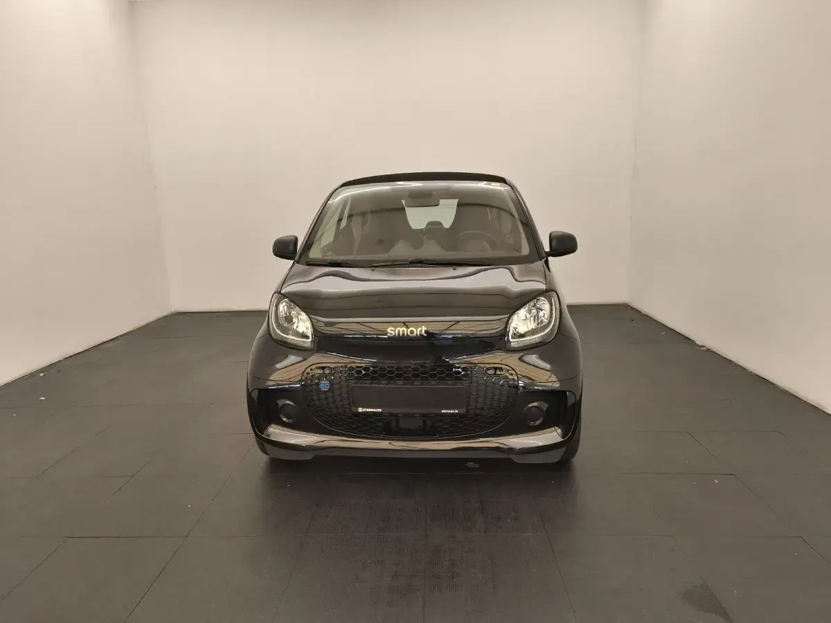 Gebraucht Smart ForTwo Electric Drive 60 kW (82 PS) 2024 Schwarz Coupé