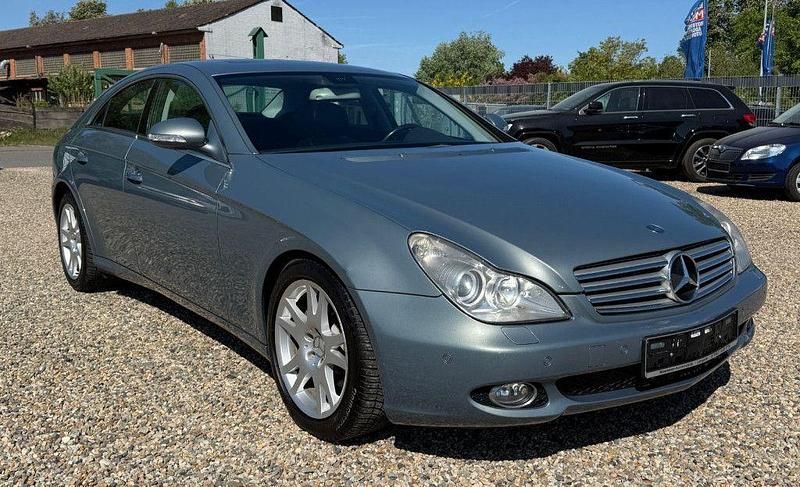 Grau Gebraucht 2005 Mercedes CLS350 Coupé | 4.990 € (Guter Preis) - Bild 1/4
