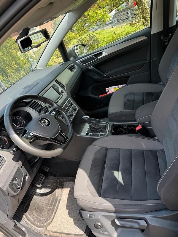 Second-hand VW Golf VII 125 CP (91 kW) 2016 Argintiu Break