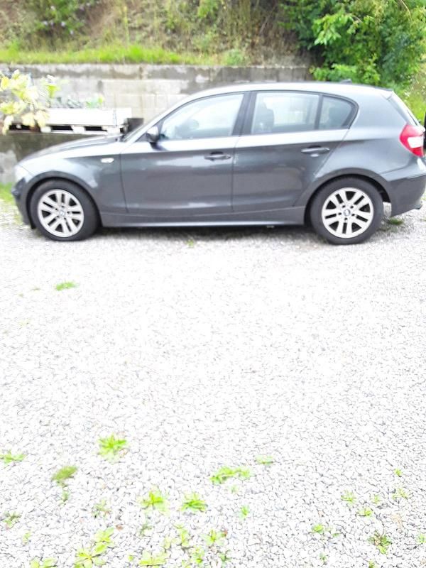Grau Gebraucht 2008 BMW 120 Kleinwagen | 1.800 € (Superpreis) - Bild 1/4