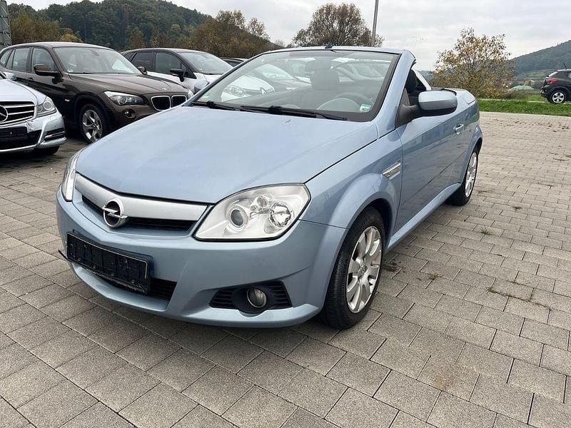 Blau Gebraucht 2005 Opel Tigra Enjoy Cabrio | 1.990 € (Fairer Preis) - Bild 1/4