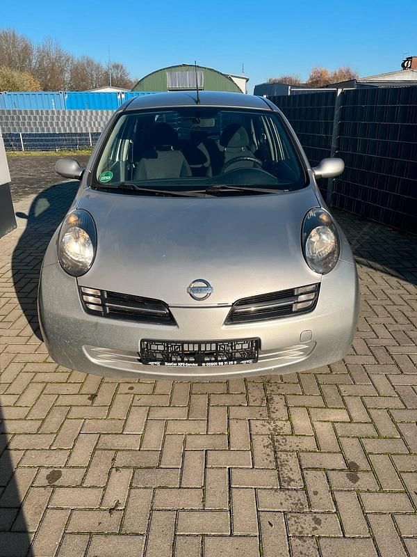 Silber Gebraucht 2005 Nissan Micra Kleinwagen | 1.950 € (Etwas zu teuer) - Bild 1/4