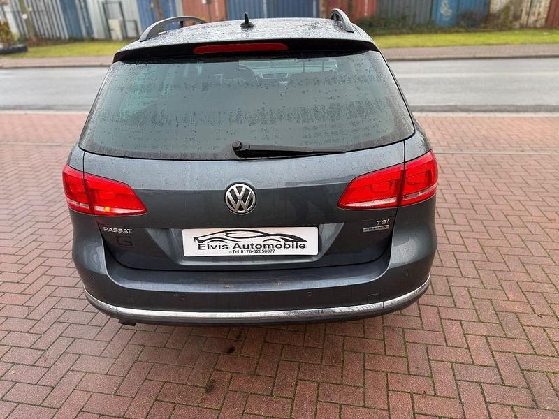 Gebraucht VW Passat Comfortline 122 PS (89 kW) 2012 Grau Kombi