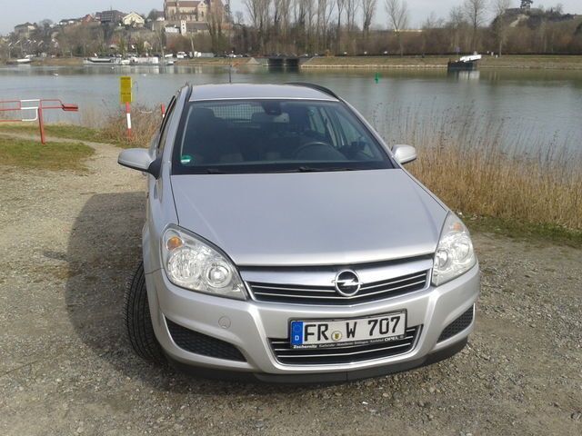 Gebraucht Opel Astra 101 PS (74 kW) 2007 Silber Kombi