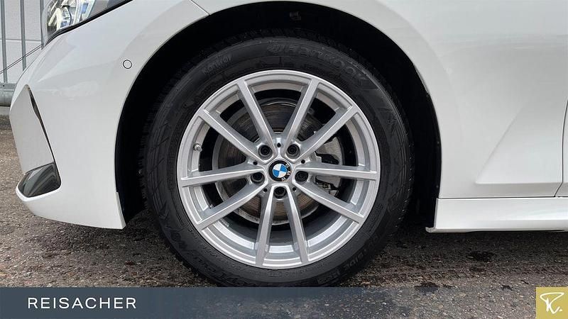 Gebraucht BMW 320 Comfort Edition 190 PS (139 kW) 2025 Alpinweiß uni Limousine