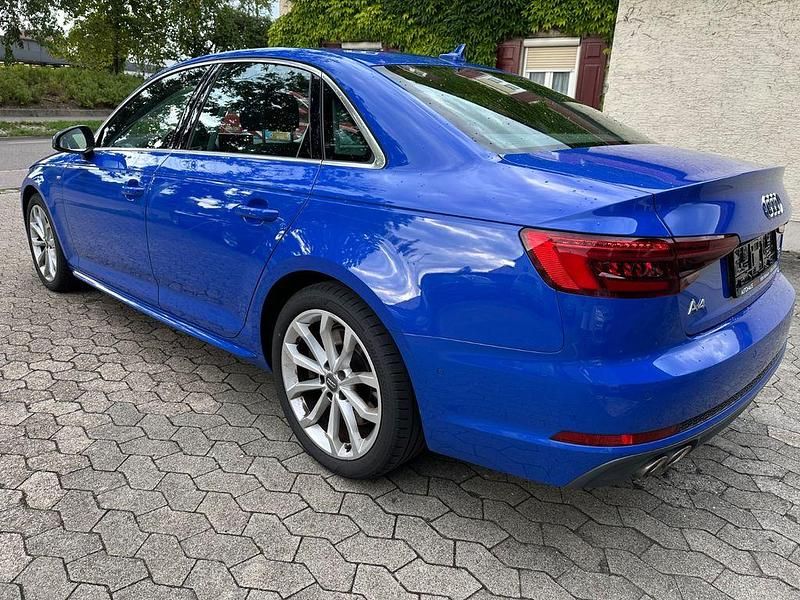 Blau Gebraucht 2018 Audi A4 S-Line Limousine | 19.900 € (Guter Preis) - Bild 1/4