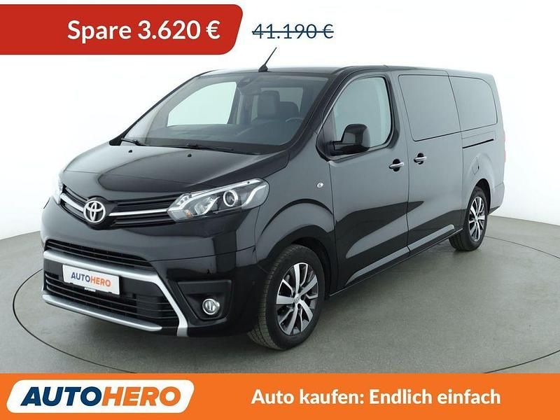 Schwarz Gebraucht 2022 Toyota Proace Verso Executive Kombi | 37.570 € (Etwas zu teuer) - Bild 1/4