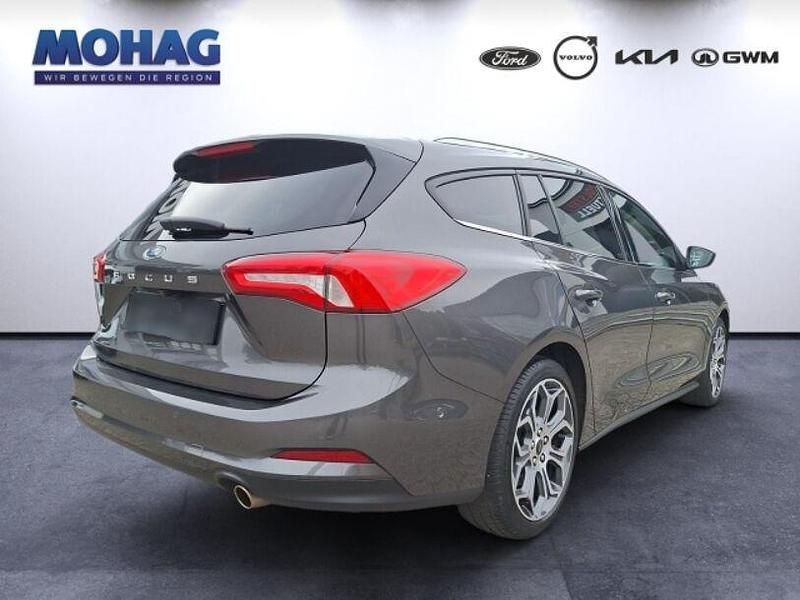 Gebraucht Ford Focus Titanium 125 PS (91 kW) 2020 Grau Kombi