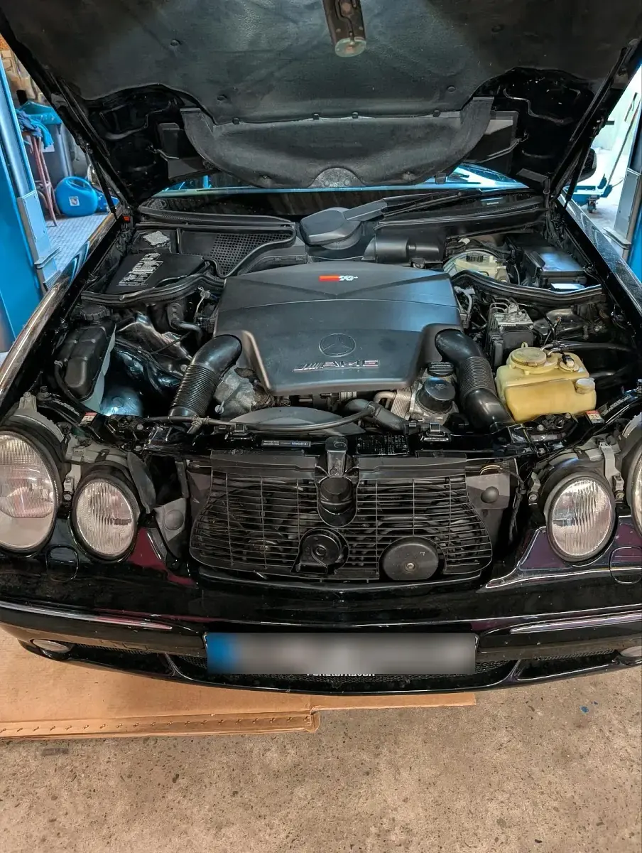 Gebraucht Mercedes E55 AMG AMG 354 PS (260 kW) 2001 Schwarz Limousine