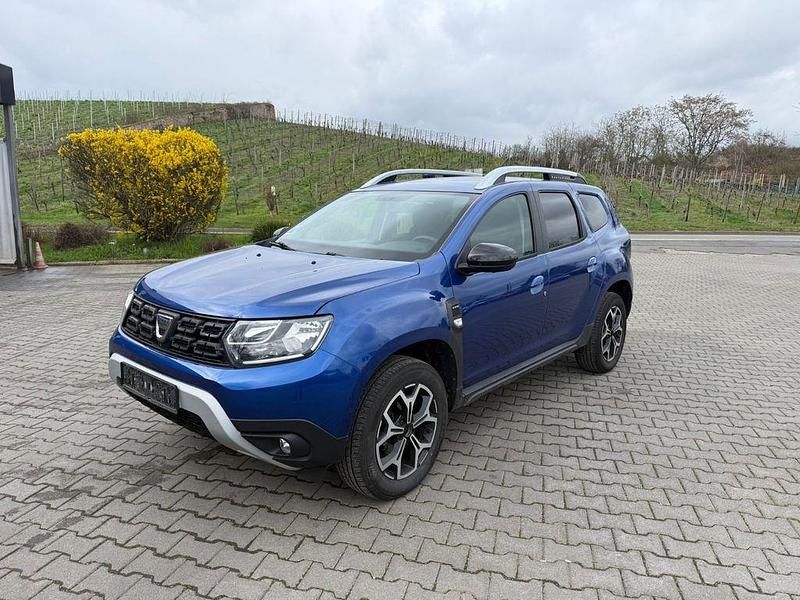 Gebraucht Dacia Duster Celebration 116 PS (85 kW) 2021 Blau SUV