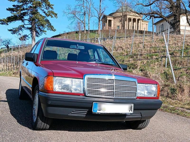 Gebraucht Mercedes 190 90 PS (66 kW) 1988 Rot Limousine