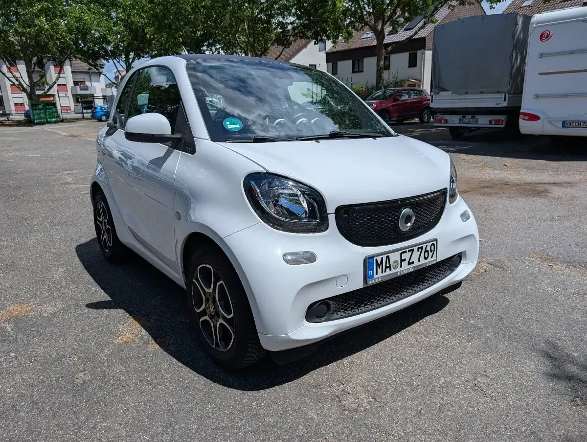 Gebraucht Smart ForTwo Coupé 71 PS (52 kW) 2015 Weiß Coupé
