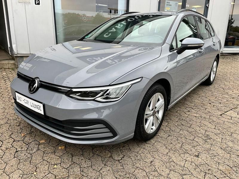 Grau Gebraucht 2021 VW Golf VIII Life Kombi | 15.990 € (Guter Preis) - Bild 1/4