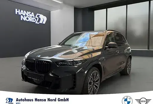 Neu BMW X5 Comfort Edition 352 PS (258 kW) 2026 Grau SUV