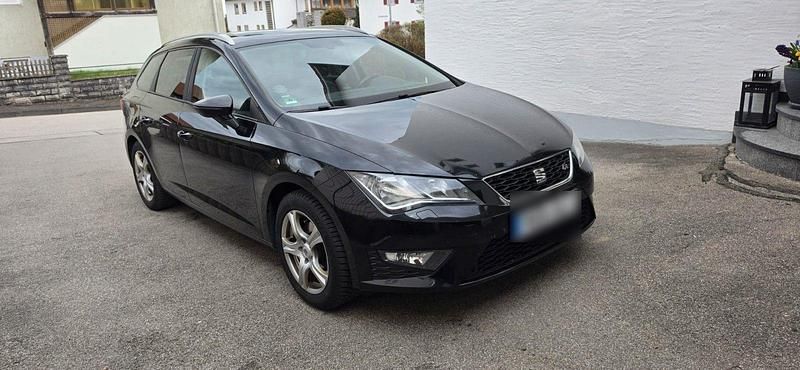 Second-hand Seat Leon ST FR 150 CP (110 kW) 2014 Negru Break