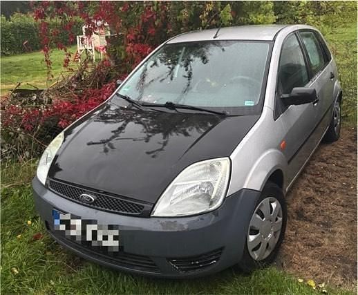 Silber Gebraucht 2005 Ford Fiesta Kleinwagen | 450 € (Superpreis) - Bild 1/3