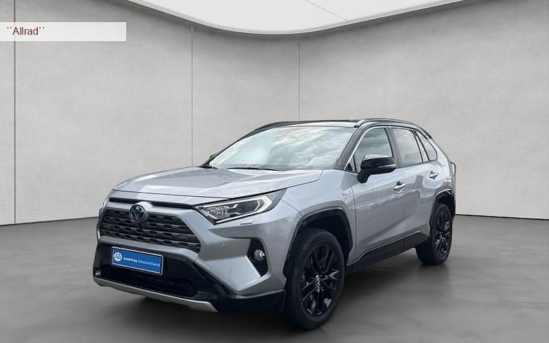 Schwarz Gebraucht 2020 Toyota RAV4 Hybrid Style SUV | 35.990 € (Etwas zu teuer) - Bild 1/4