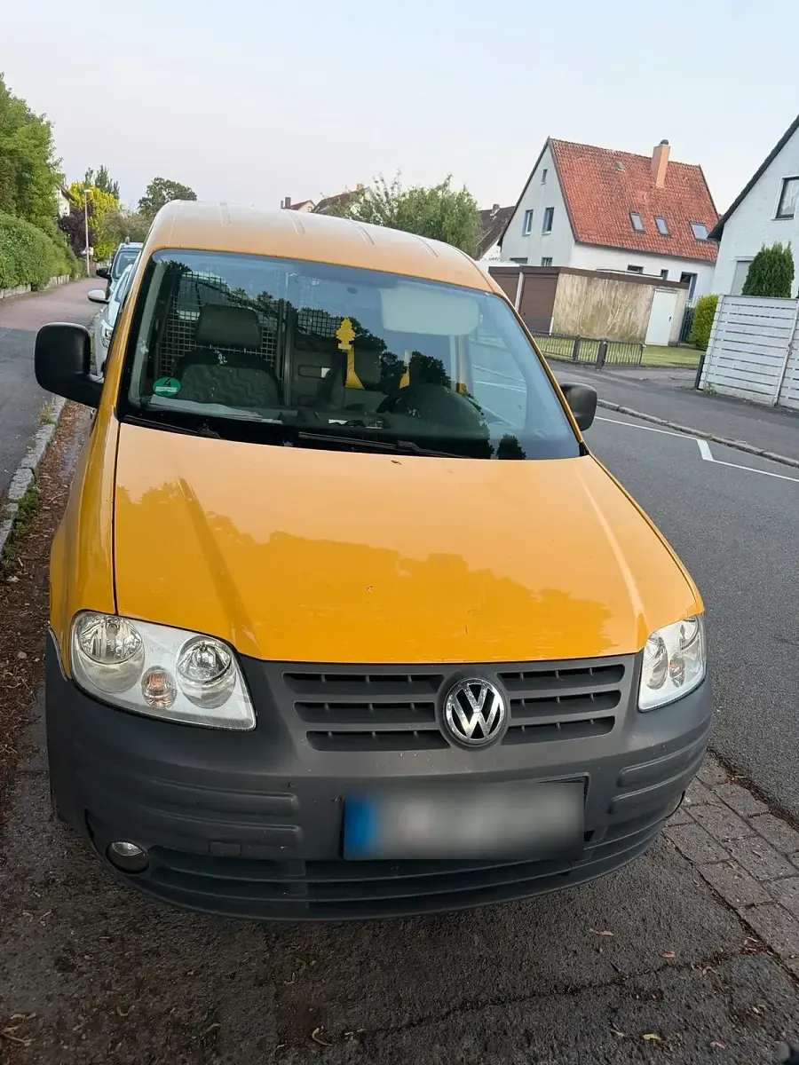 Usado VW Caddy 70 HP (51 kW) 2007 Amarelo Monovolume