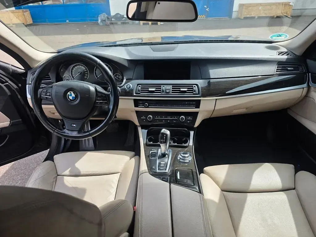 Gebraucht BMW 530 Performance 258 PS (189 kW) 2011 Braun Kombi