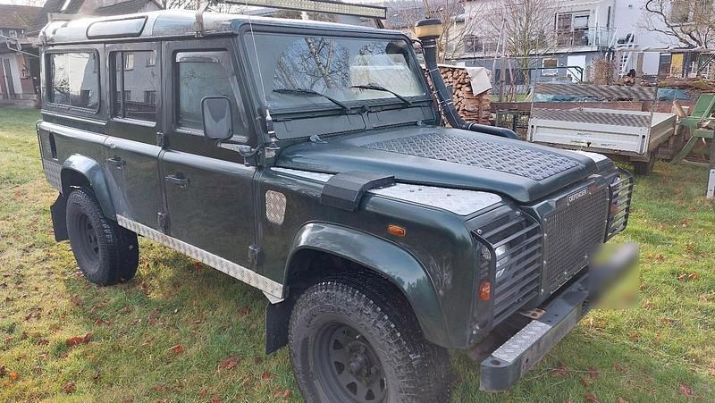 Gebraucht Land Rover Defender 122 PS (89 kW) 2003 Grün Kombi