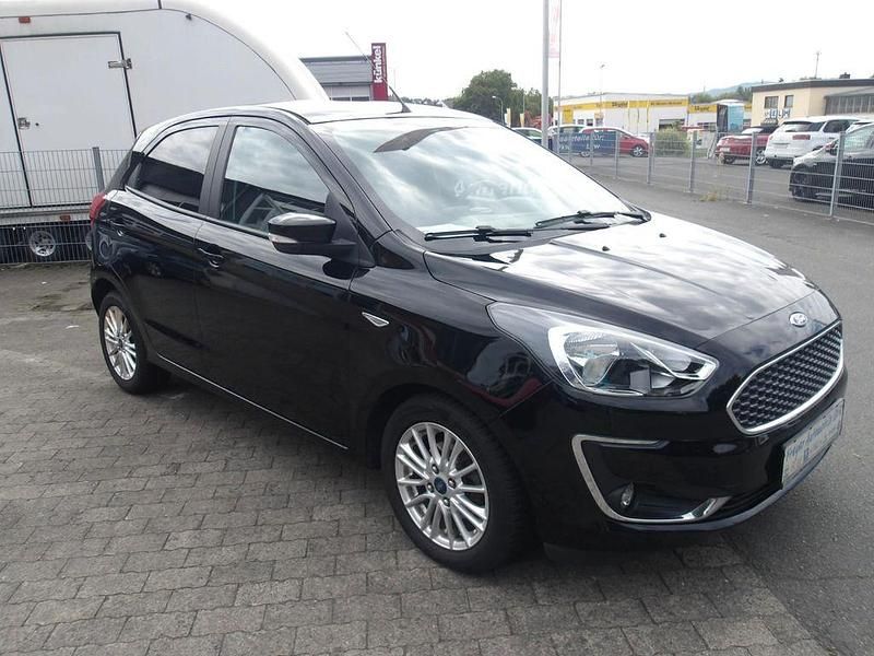 Gebraucht Ford Ka Cool & Connect 86 PS (63 kW) 2019 Schwarz Limousine