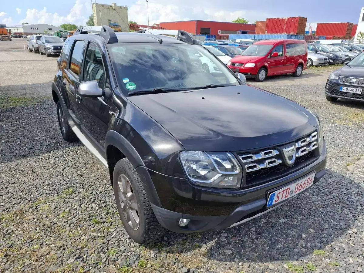 Gebraucht Dacia Duster Prestige 125 PS (91 kW) 2015 Schwarz SUV