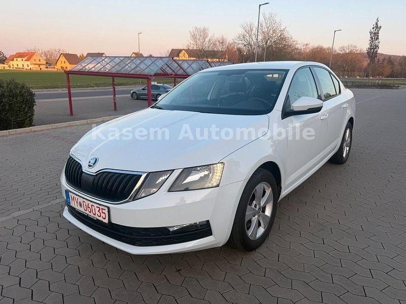 Gebraucht Skoda Octavia Ambition 116 PS (85 kW) 2019 Weiß Limousine