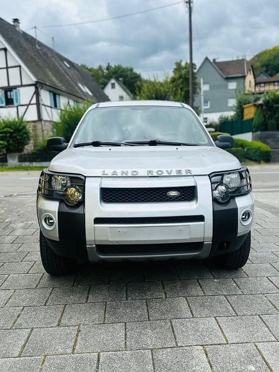 Silber Gebraucht 2005 Land Rover Freelander SUV | 5.200 € (Etwas zu teuer) - Bild 1/4